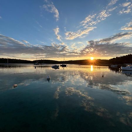Artatore24 - Modern And Stylish Apartments Mali Losinj Exterior photo