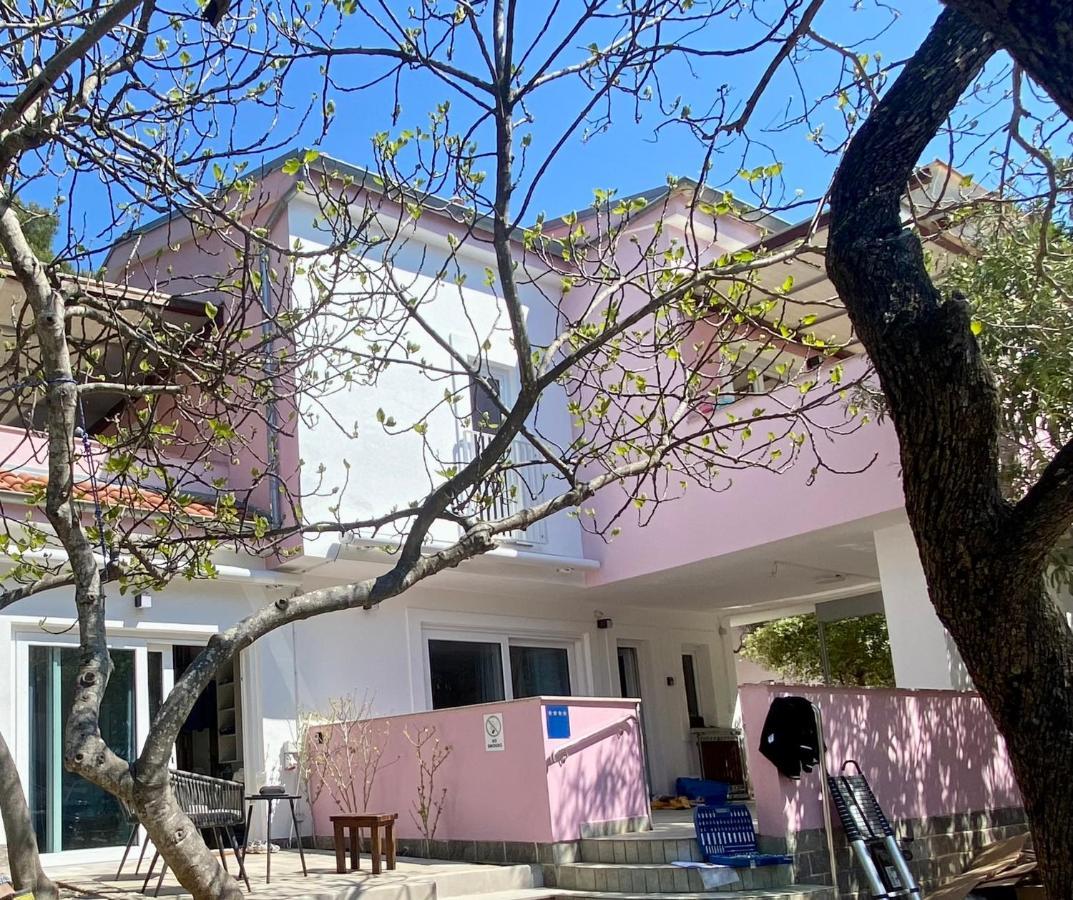 Artatore24 - Modern And Stylish Apartments Mali Losinj Exterior photo